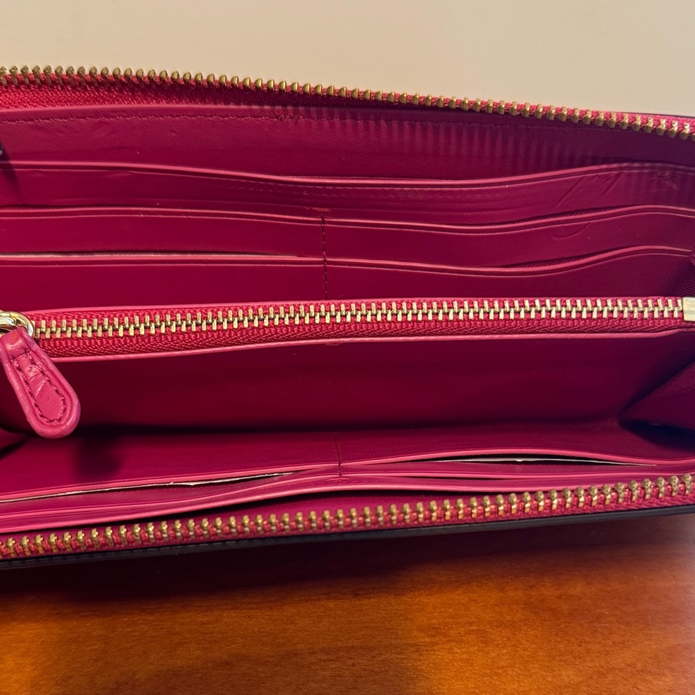 Coach Fuchsia Wallet - Picture 4 of 12